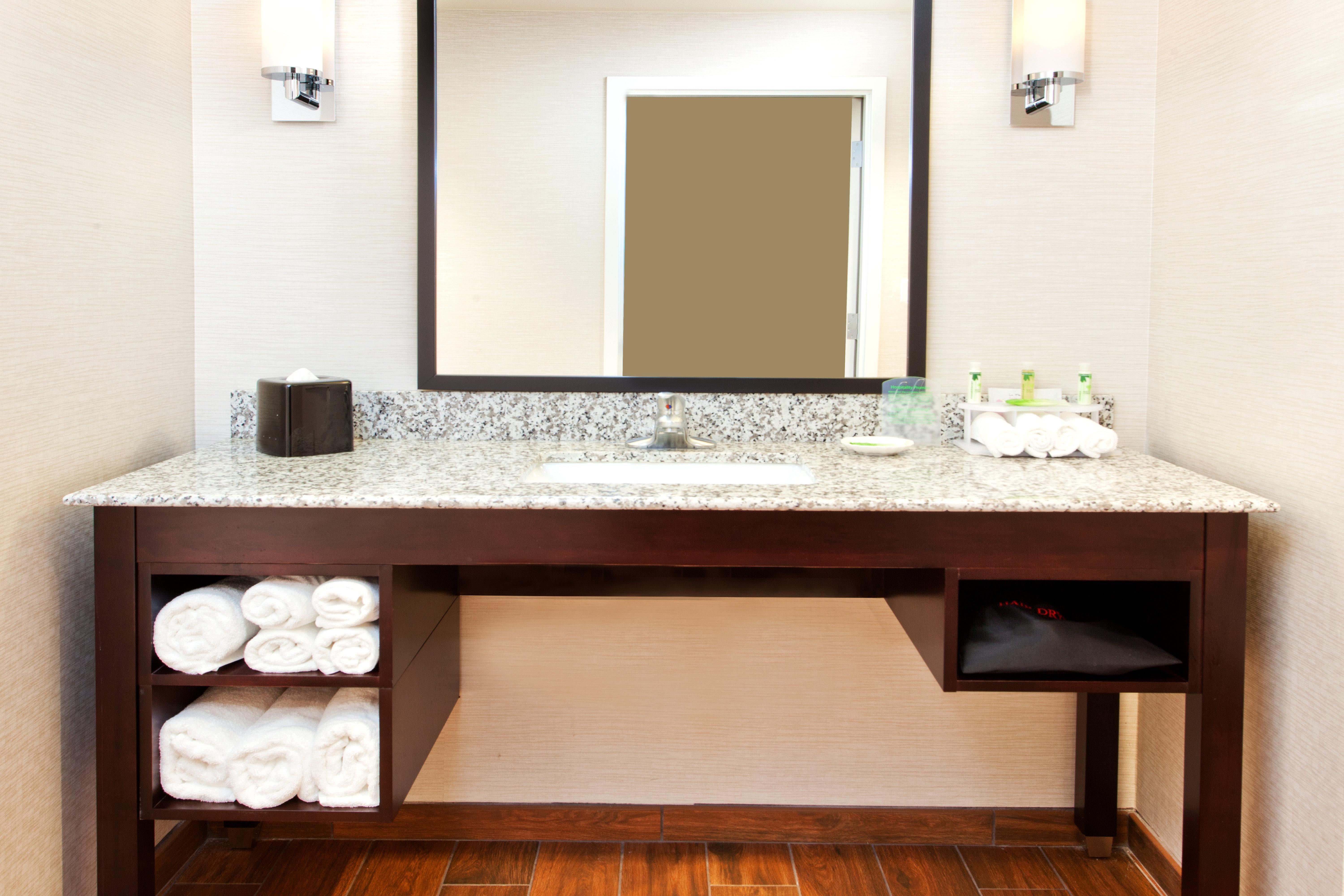 Holiday Inn Express Hotel & Suites Huntsville West - Research Park By Ihg Экстерьер фото